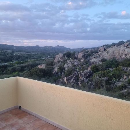 Appartamento Monte Mare Arzachena Bagian luar foto
